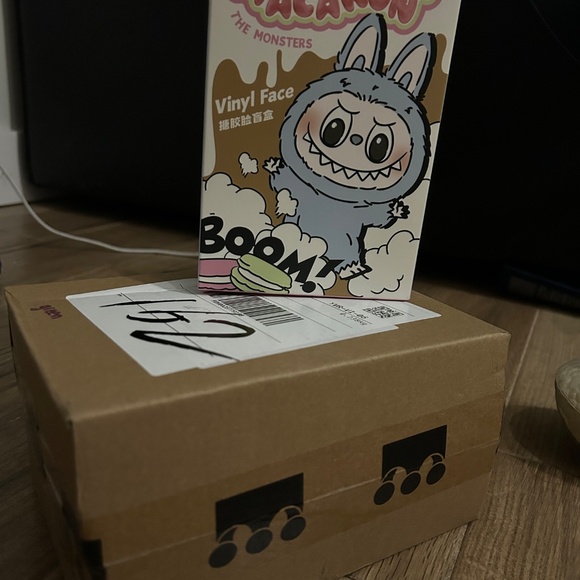 Green Grape Labubu - Picture 3 of 3